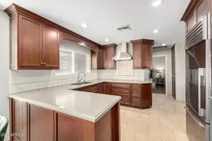 7510 E Windrose Dr, Scottsdale, AZ 85260 - Photo 23