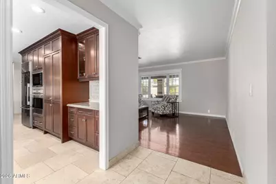 7510 E Windrose Drive, Scottsdale, AZ 85260 - Photo 9