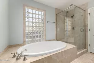 7510 E Windrose Dr, Scottsdale, AZ 85260 - Photo 33