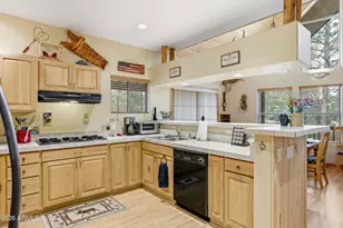 2008 Lexington, Overgaard, AZ 85933 - Photo 11