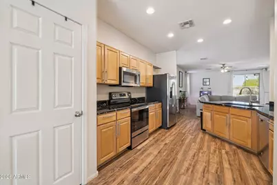 22711 N 17th Street, Phoenix, AZ 85024 - Photo 15