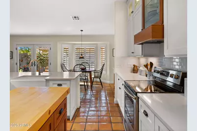 8390 S Mill Avenue, Tempe, AZ 85284 - Photo 11