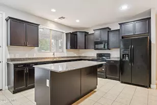 1656 W Loemann Dr, San Tan Valley, AZ 85144 - Photo 13