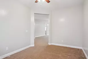 1656 W Loemann Dr, San Tan Valley, AZ 85144 - Photo 9