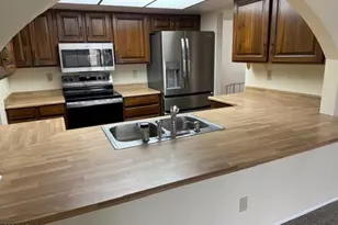 3937 W Paradise Dr, Phoenix, AZ 85029 - Photo 7