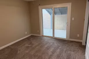 3937 W Paradise Dr, Phoenix, AZ 85029 - Photo 17