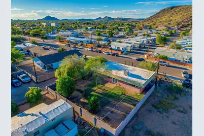 2827 W Foothill Drive, Phoenix, AZ 85027 - Photo 17