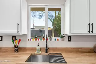 2827 W Foothill Dr, Phoenix, AZ 85027 - Photo 7