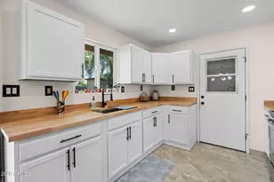 2827 W Foothill Dr, Phoenix, AZ 85027 - Photo 5