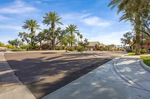 1248 E Briarwood Terrace, Phoenix, AZ 85048 - Photo 55