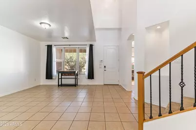 4027 W Saint Charles Avenue, Phoenix, AZ 85041 - Photo 7