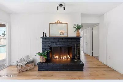 4327 W Echo Lane, Glendale, AZ 85302 - Photo 17