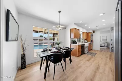 4327 W Echo Lane, Glendale, AZ 85302 - Photo 7