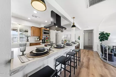 4327 W Echo Lane, Glendale, AZ 85302 - Photo 3