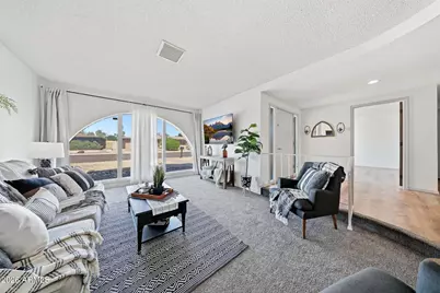 4327 W Echo Lane, Glendale, AZ 85302 - Photo 9