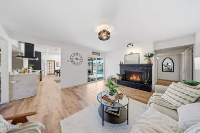 4327 W Echo Lane, Glendale, AZ 85302 - Photo 15