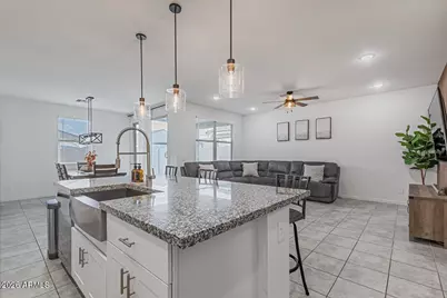 9043 W Albeniz Place, Tolleson, AZ 85353 - Photo 15