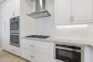 5250 E Deer Valley Dr, Phoenix, AZ 85054 - Photo 17