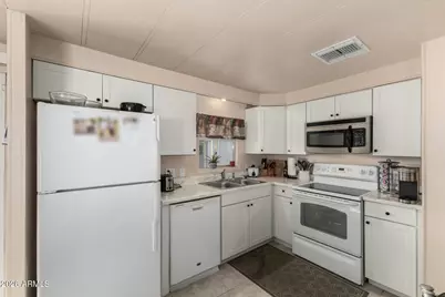 2601 E Allred Avenue #BR10, Mesa, AZ 85204 - Photo 15