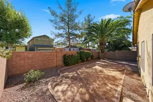 18837 N 43rd Pl, Phoenix, AZ 85050 - Photo 15
