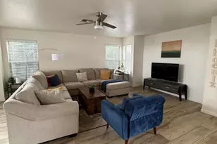 4331 E Tether Trail, Phoenix, AZ 85050 - Photo 5