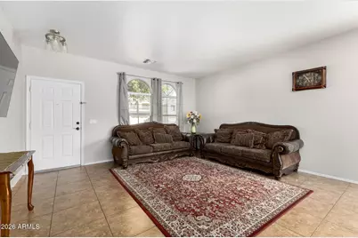 17391 W Hilton Avenue, Goodyear, AZ 85338 - Photo 7