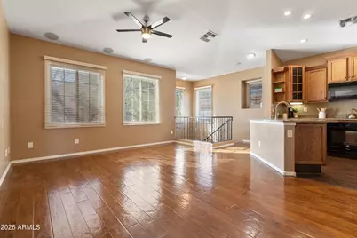 5729 S 21st Place, Phoenix, AZ 85040 - Photo 9