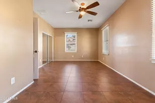 5729 S 21st Pl, Phoenix, AZ 85040 - Photo 17