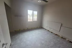 34463 S Corral Dr, Red Rock, AZ 85145 - Photo 9