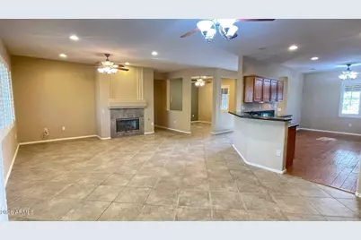 19417 N Tallowood Way, Surprise, AZ 85387 - Photo 5