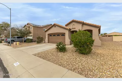 592 W Gabrilla Court, Casa Grande, AZ 85122 - Photo 5