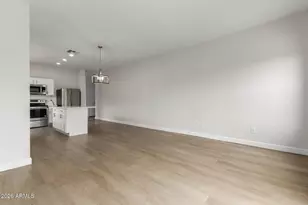 592 W Gabrilla Ct, Casa Grande, AZ 85122 - Photo 9