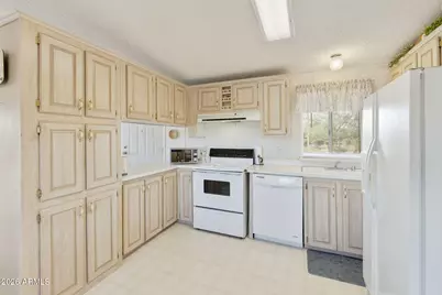 5240 E 32nd Avenue, Apache Junction, AZ 85119 - Photo 5