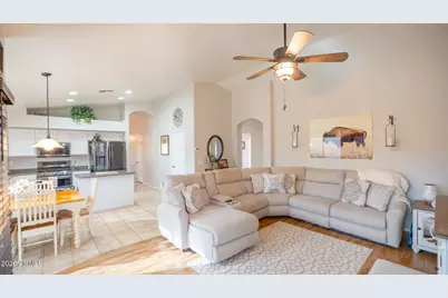 1382 E Prickly Pear Drive, Casa Grande, AZ 85122 - Photo 3