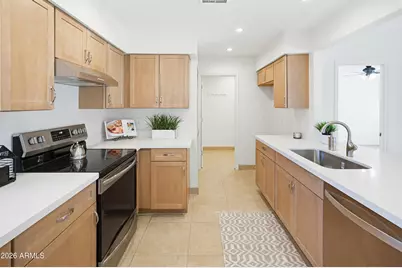 3933 W Pershing Avenue, Phoenix, AZ 85029 - Photo 13