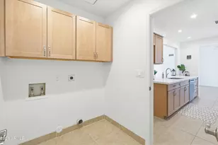 3933 W Pershing Ave, Phoenix, AZ 85029 - Photo 17