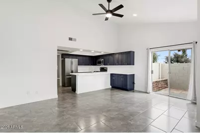 8004 N 32nd Drive #3, Phoenix, AZ 85051 - Photo 3