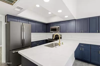 8004 N 32nd Drive #3, Phoenix, AZ 85051 - Photo 5