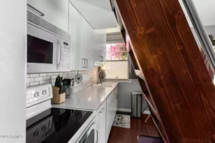 521 W Wilshire Dr, Phoenix, AZ 85003 - Photo 41