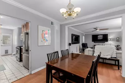 521 W Wilshire Drive, Phoenix, AZ 85003 - Photo 15