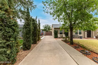 521 W Wilshire Drive, Phoenix, AZ 85003 - Photo 5