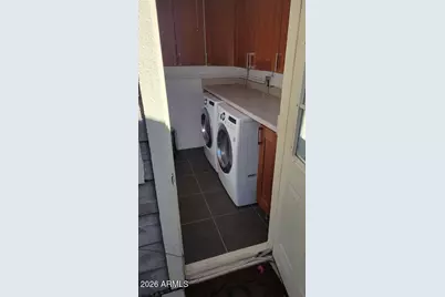 521 W Wilshire Drive, Phoenix, AZ 85003 - Photo 45