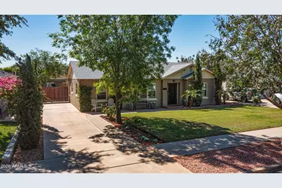 521 W Wilshire Drive, Phoenix, AZ 85003 - Photo 1