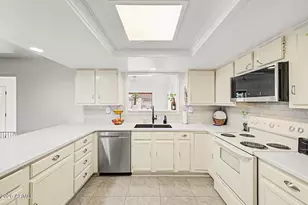 13002 North 23rd Pl, Phoenix, AZ 85022 - Photo 7