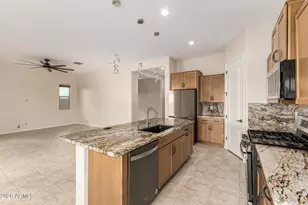 17895 W Brookwood Dr, Goodyear, AZ 85338 - Photo 7