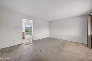 4316 E Grove St, Phoenix, AZ 85040 - Photo 5