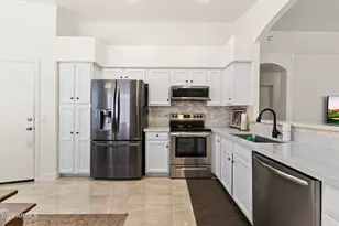 652 S Bahama Dr, Gilbert, AZ 85296 - Photo 13