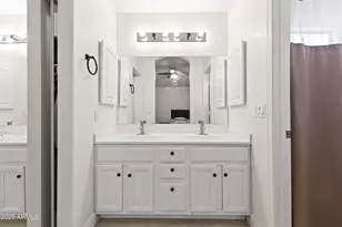 652 S Bahama Dr, Gilbert, AZ 85296 - Photo 23