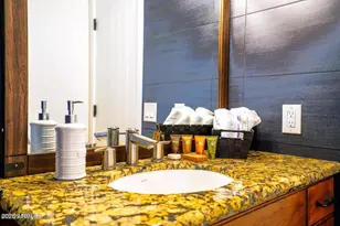 17810 S Walapai Rd, Munds Park, AZ 86017 - Photo 11