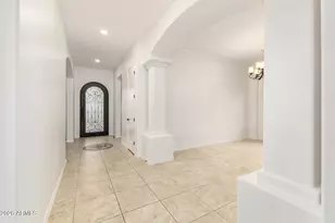 6602 S Bridal Vail Dr, Gilbert, AZ 85298 - Photo 11